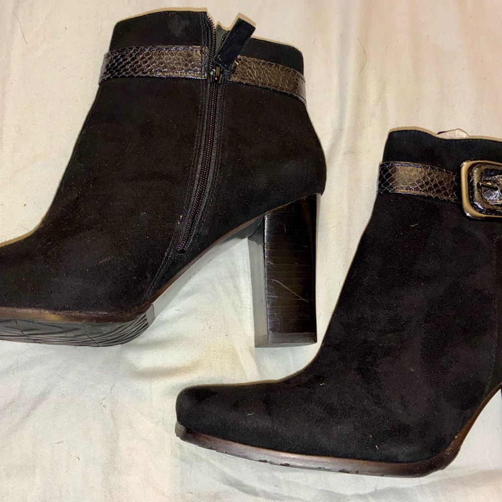 Via Spiga 8 Black Suede Leather Square Toe Ankle Booties Boots New US Size 10 - Picture 7 of 13